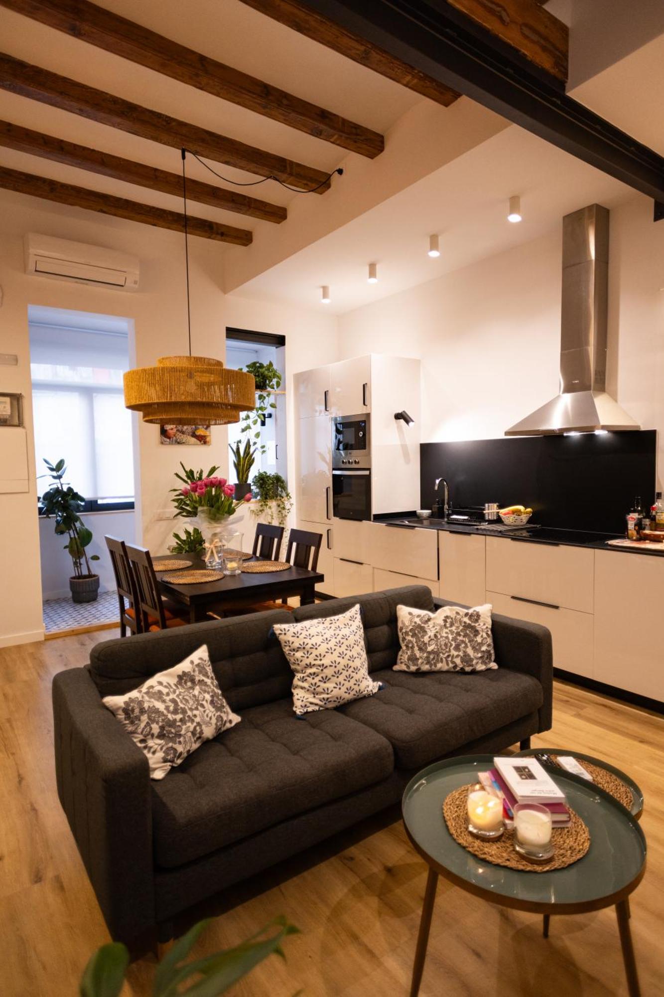 Poble Sec Charming Apartment Барселона Екстериор снимка
